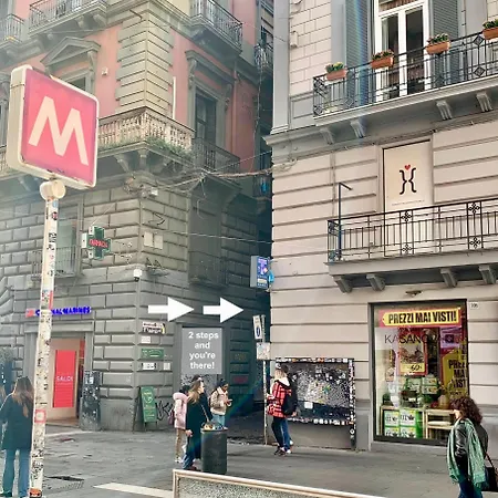 Spanish Quarter View, Steps From Metro ! شقة *